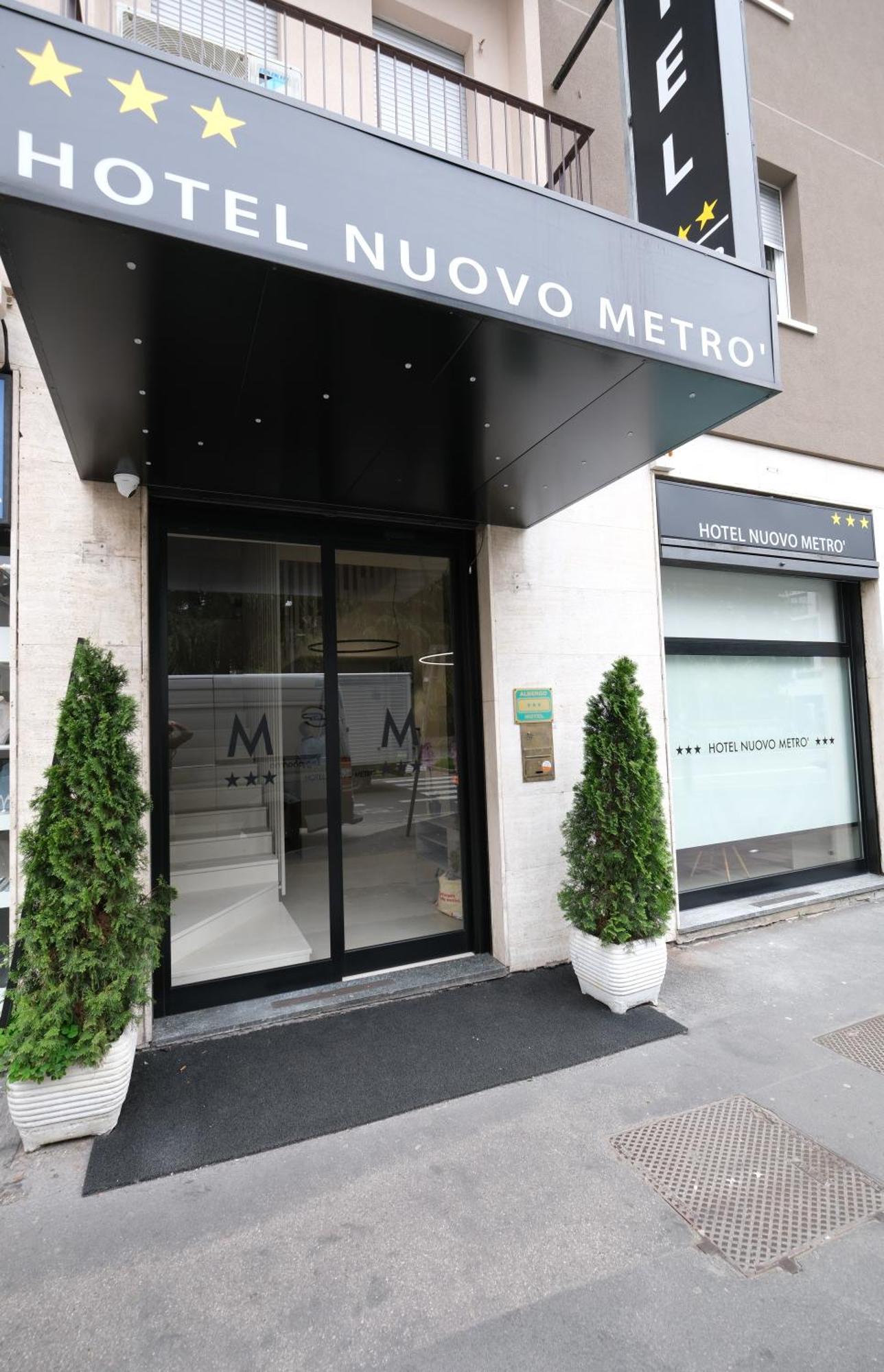 诺弗地铁酒店 米兰 外观 照片