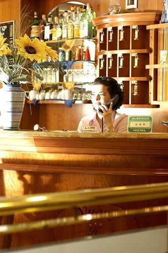 诺弗地铁酒店 米兰 外观 照片